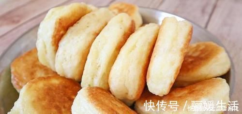 牛奶鸡蛋|做饼时,别再用水和面了,试试新吃法,不揉面不擀面,比吃肉还香