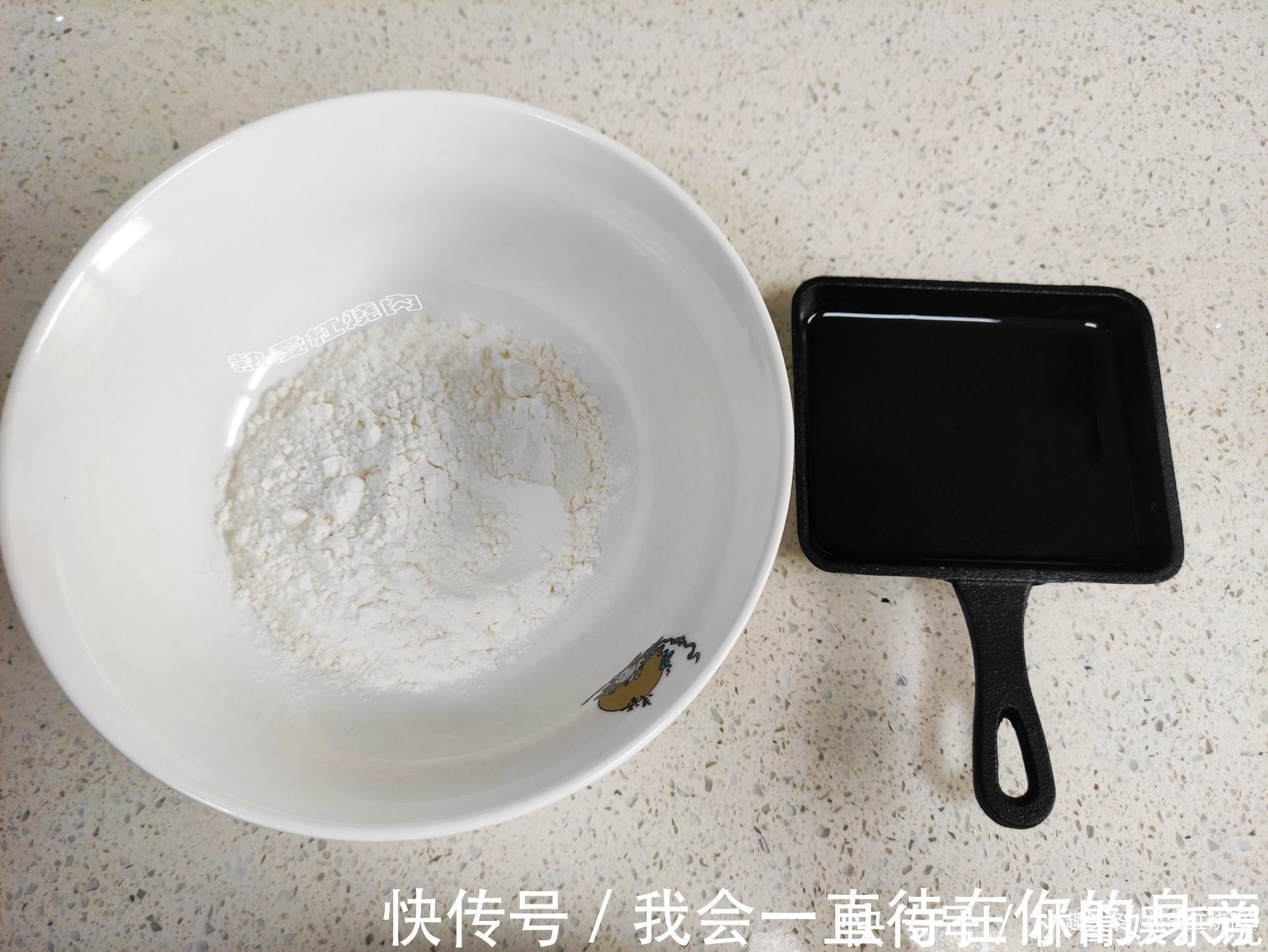 蛋糕|这个蛋糕比戚风还好吃，冷藏后食用更佳，趁现在鸡蛋便宜赶紧做呀