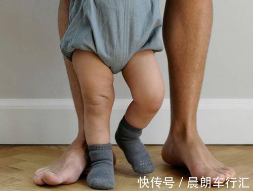 宝宝|“穿袜派”和“光脚派”,宝宝喜欢光脚丫好不好?听听医生的解释