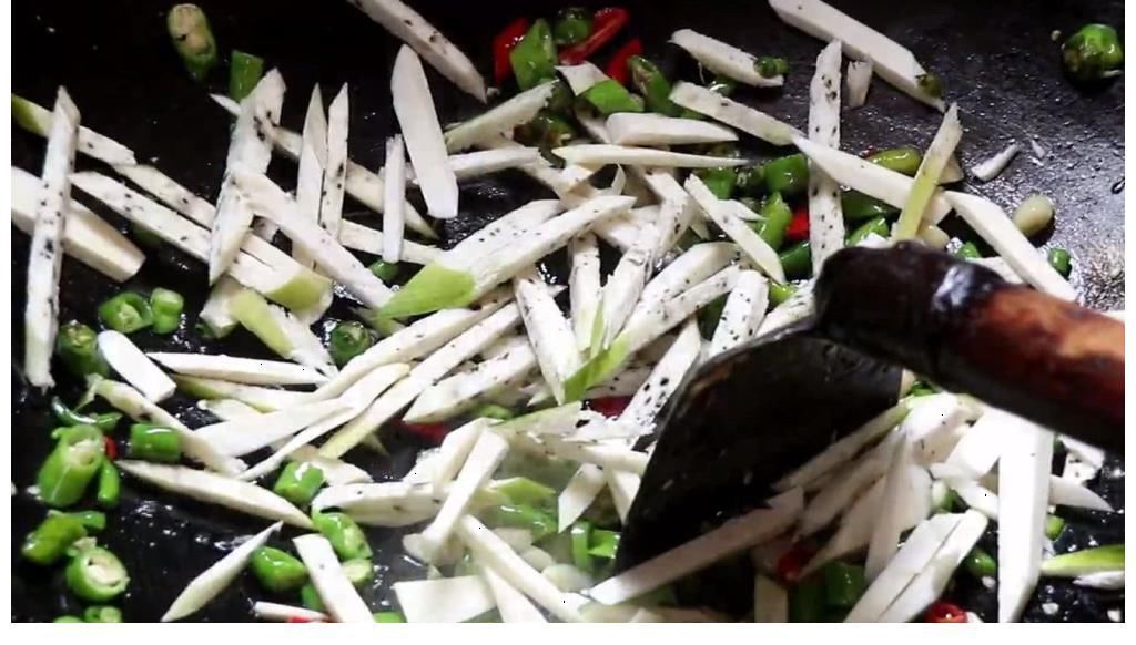 野菜|春天一种常见的野菜,拿来炒肉味道一绝,有降血压降血脂的作用