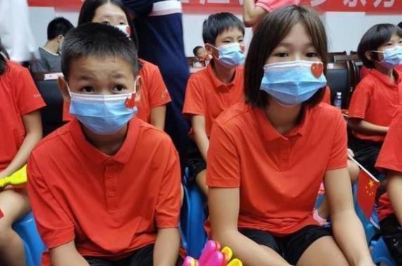 红姐|10米跳台新王出炉！全红婵10岁弟弟天赋不输红姐，教练赞不绝口