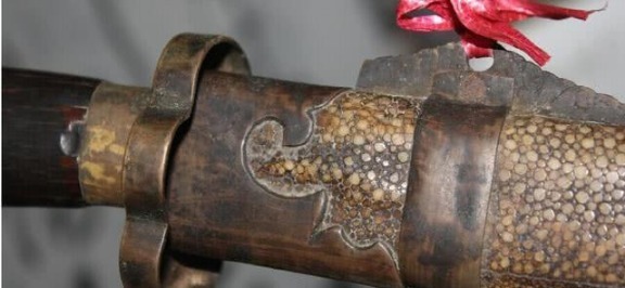 出售|老人以500万出售祖传宝刀,专家劝其上交:老人:你有啥资格?