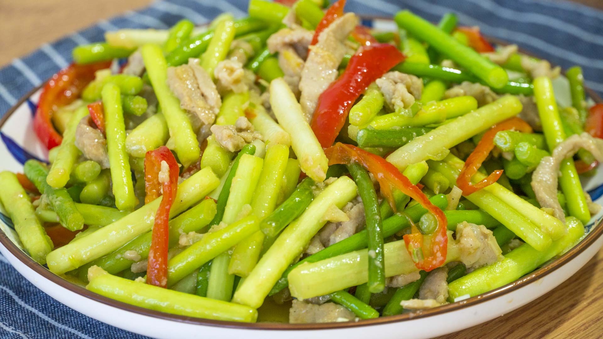 夏天最适合吃的8道开胃小炒菜，几分钟做一道，又快又好吃，绝了