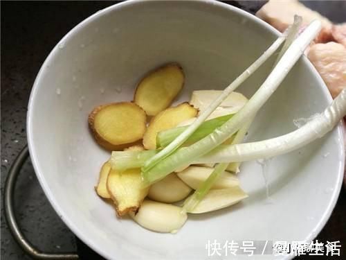盘子|此菜松软嫩滑，味美芳香，上锅蒸熟就可以吃，用来宴客，不丢面