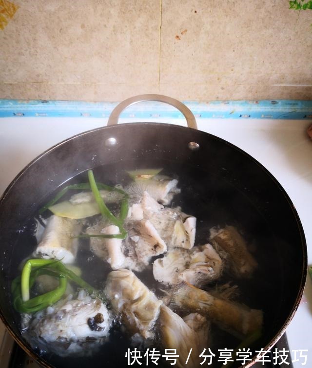 天然“钙王”被发现，鸡蛋牛奶靠边站，孩子常吃记忆力强，个子高