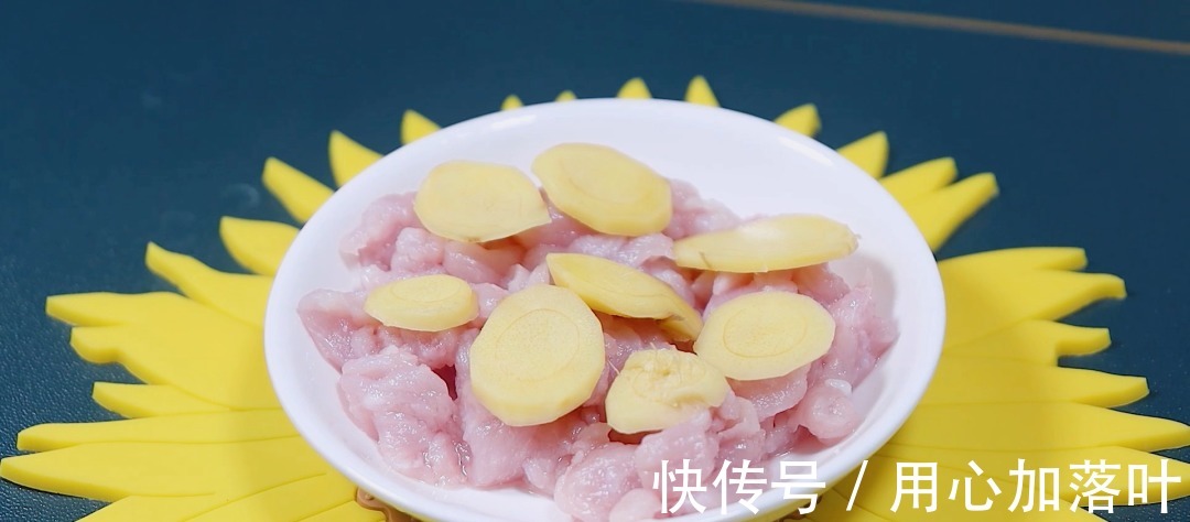 玉米碴|宝宝都爱不释口,好吃到汤汁都不剩,一周3次,个子猛长又聪明!