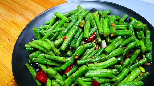 要点|炒豆角时,牢记“2要点”,豆角不变色更入味,营养还不流失,香