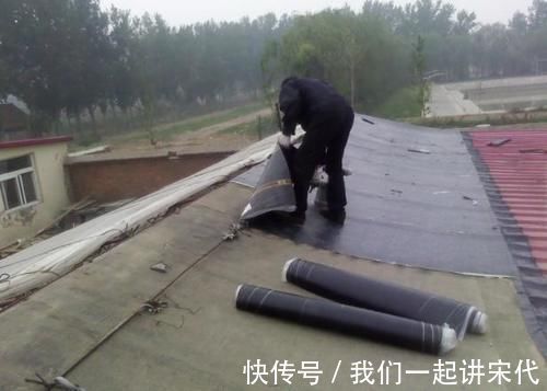 最高处|楼顶漏水怎么办？记住这5种材料的不同，维修楼顶更容易