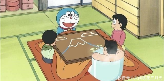 静香|哆啦A梦大雄窝在被窝,跟静香比赛羽毛球,结果静香惨败!