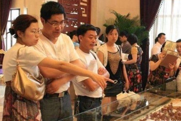 噪音|无论有多少层楼,这三层楼都是黄金,有钱未必能抢得到