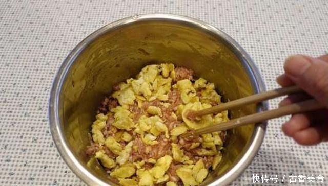 在家这么做韭菜水煎包,酥脆松软,营养无添加,上桌家人抢着吃