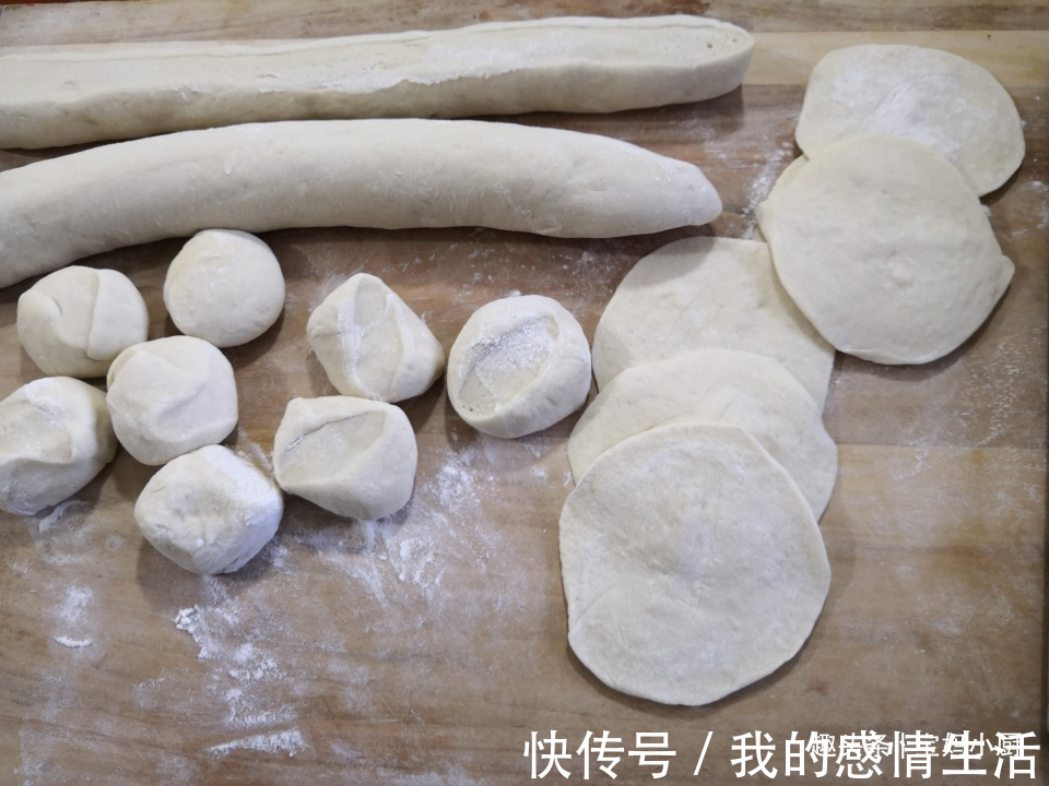 儿子去上班,带走20个萝卜馅大包子,都被同事抢光,纷纷要做法