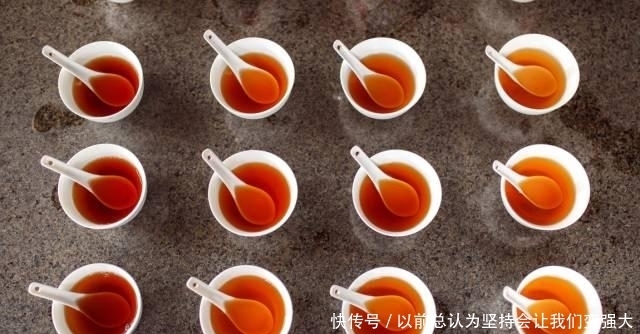 如何欣赏茶汤色?很多人不懂