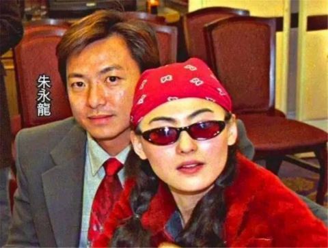 陈小春|陈小春拒不谈“风”，古惑仔再回首，终究还是少了朱永棠