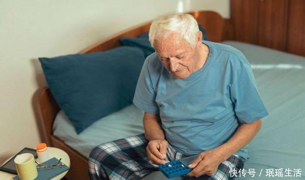 血液循环|晨起踢一处、搓一处,防血栓和心脏病,还长寿跟着中医学按摩