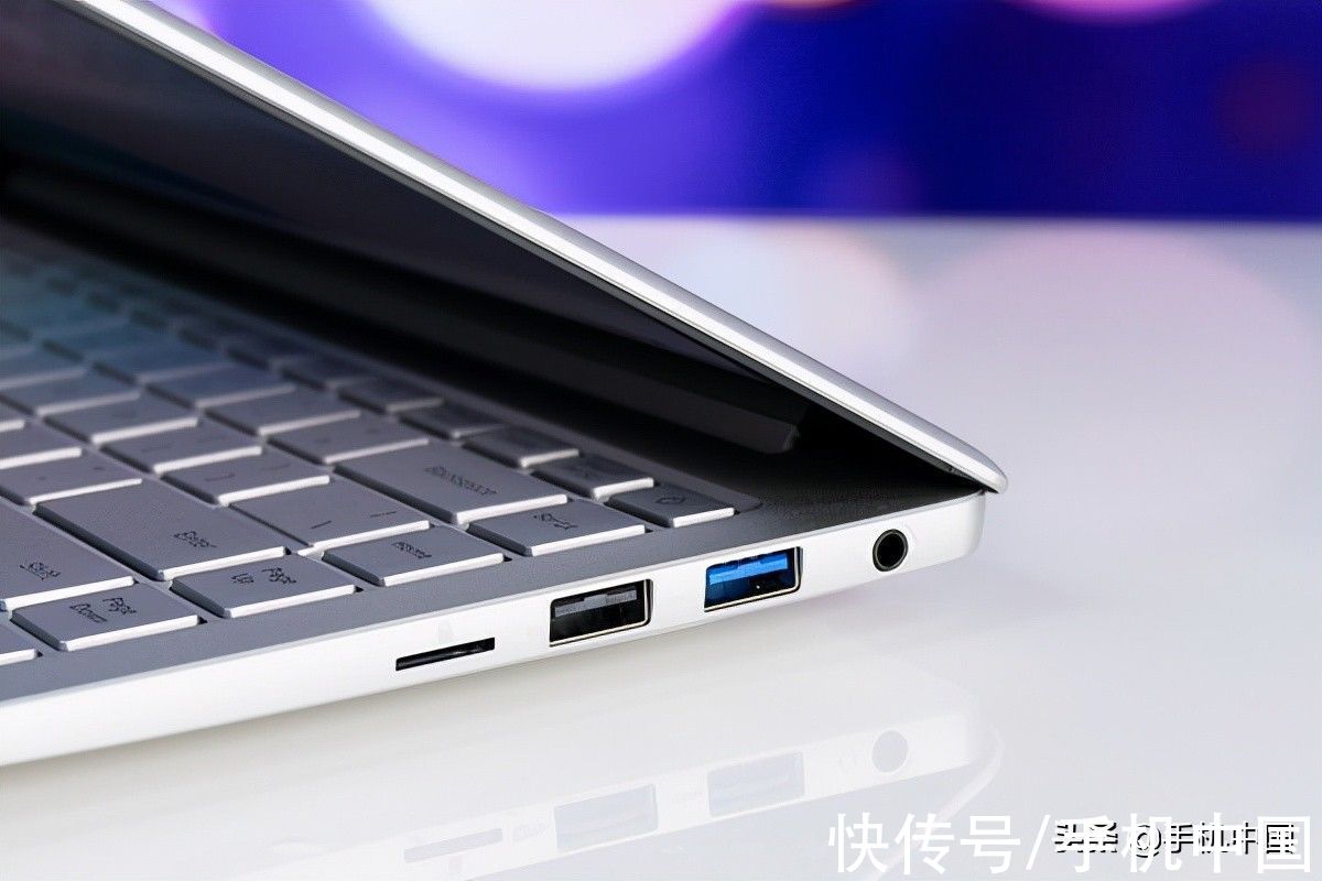 usb|笔电品牌新锐，“乐”享随行 AWO小艾乐14笔记本评测