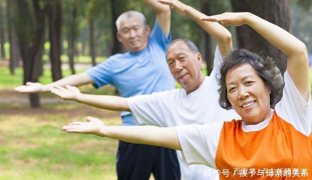  医生|1种零食，正在悄悄“堵塞”你的血管，医生忠告：再喜欢也要少吃