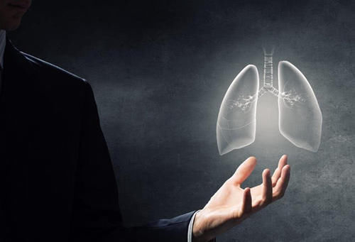 结节在肺部“潜伏”时,或有三个表现,发现一个,及时去查一下
