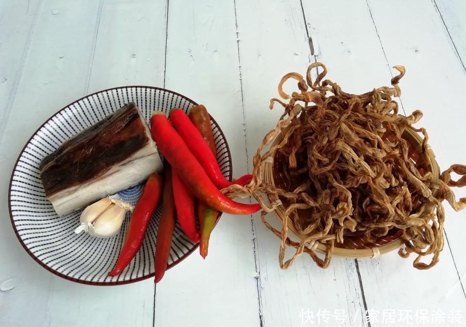 香菜|此菜我家每年晒20斤,和腊肉是绝配,肉香菜鲜口感好,家人都爱吃