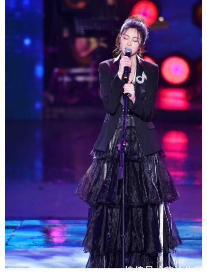 张可盈《妈妈你真好看》实力助阵妈妈凯丽,原创rap被夸全场最佳