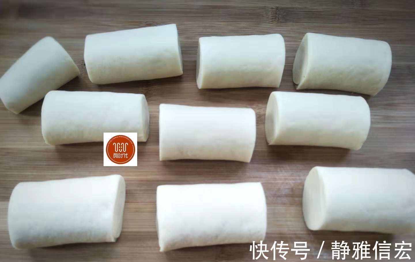 蒸馒头不用提前发面了，只需10分钟，不回缩不塌陷，方便还快捷！