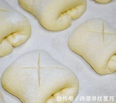 日式云朵面包,入口如棉花糖般柔软的制作秘诀!