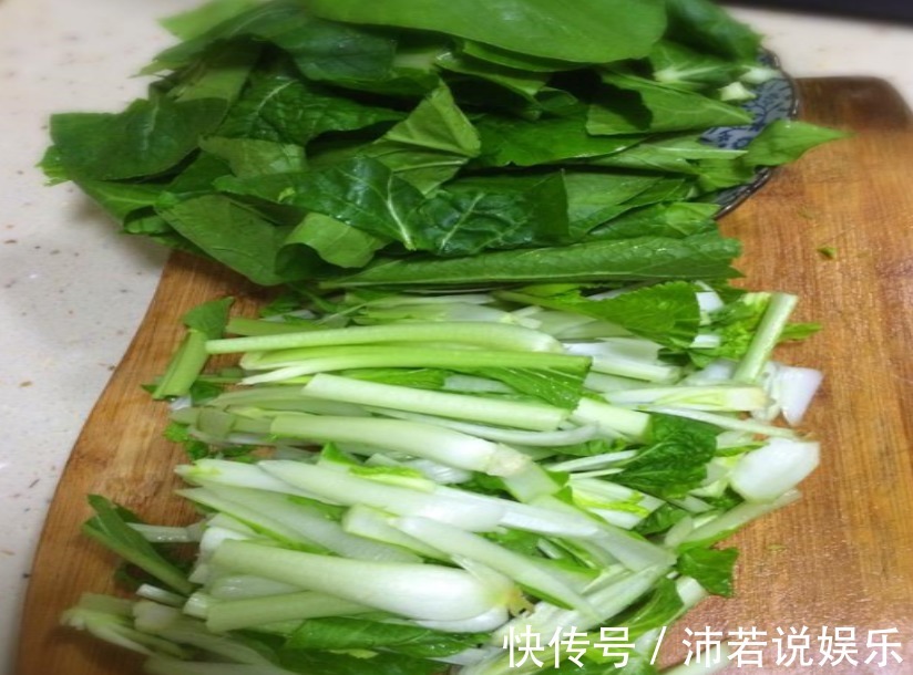 青菜|炒面的正确做法，不粘锅，根根分明，炒一大锅，大人小孩都爱吃