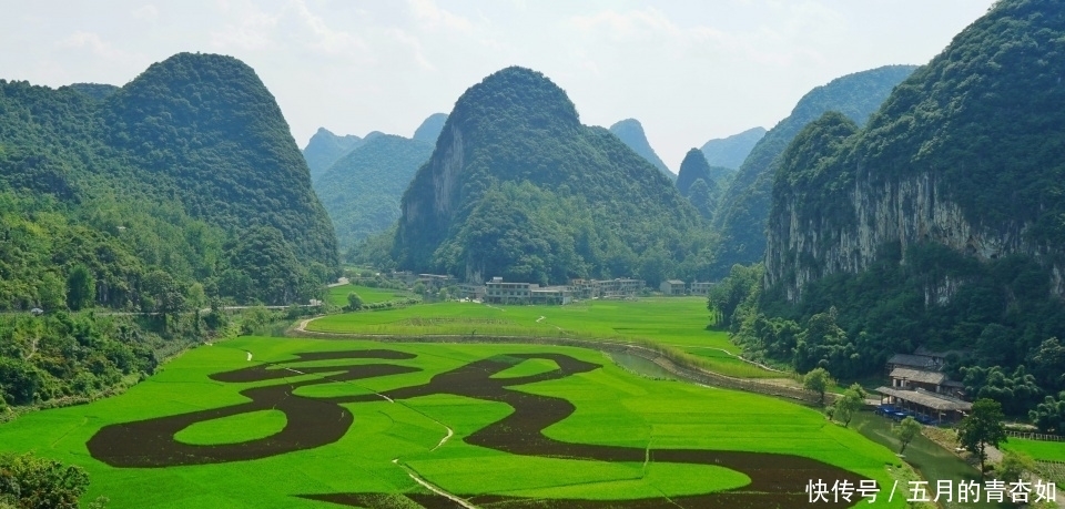 我国西南地区不仅风景奇秀，还有独具风情的少数民族增添神秘感