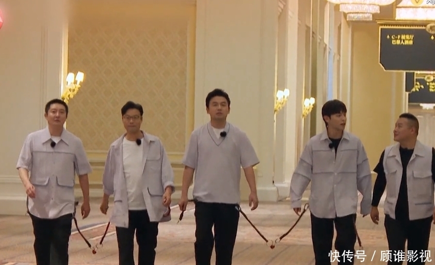 极限 施嘉宁现场吐槽极限男团能力差,《极挑》最后一块遮羞布被扯下!