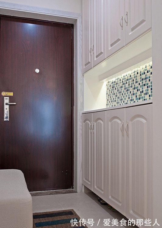 玄关|90平米的小三居,全屋效果简洁干净,玄关鞋柜设计美观又好看