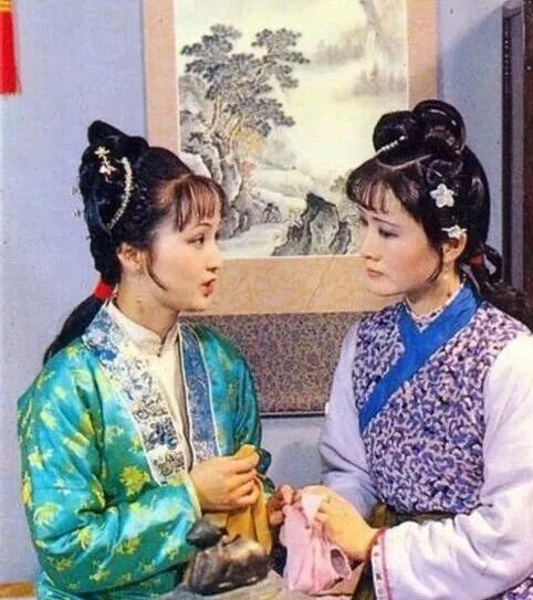 薛宝钗!贾宝玉的最后一梦:陪贾宝玉走到最后的女人是谁?