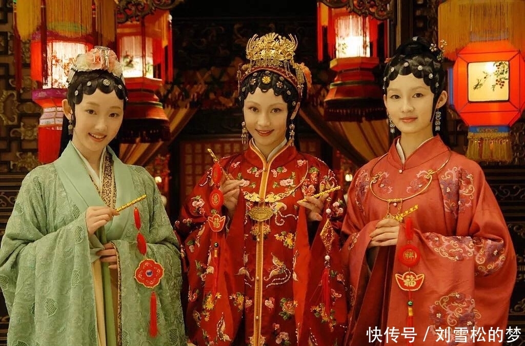 四大家族|红楼梦中贾家有上千人,贾政靠什么养活这些人的呢?其实并不难