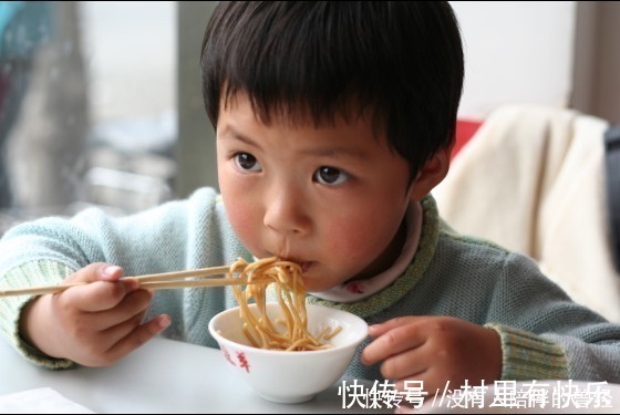 动画片|6岁娃爱吃肉,很少吃青菜,但从不积食,医生分析2件事帮大忙