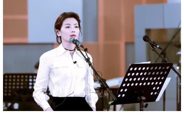 哥哥們|劉濤又翻車了！擔任《披荊斬棘的哥哥》主持人，被嘲功底差油膩！