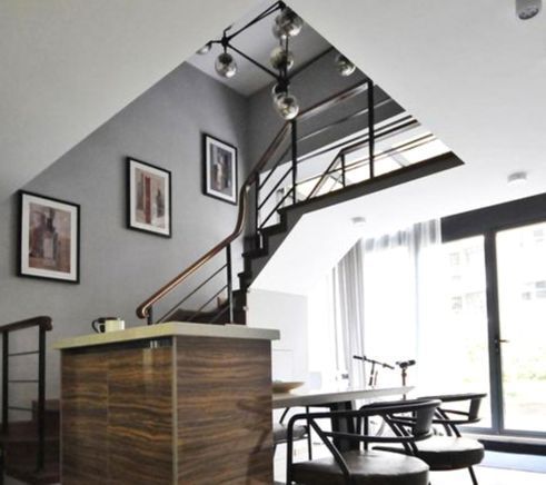 楼梯|50㎡工业风复式小户型,超大视野,简约舒适新风尚