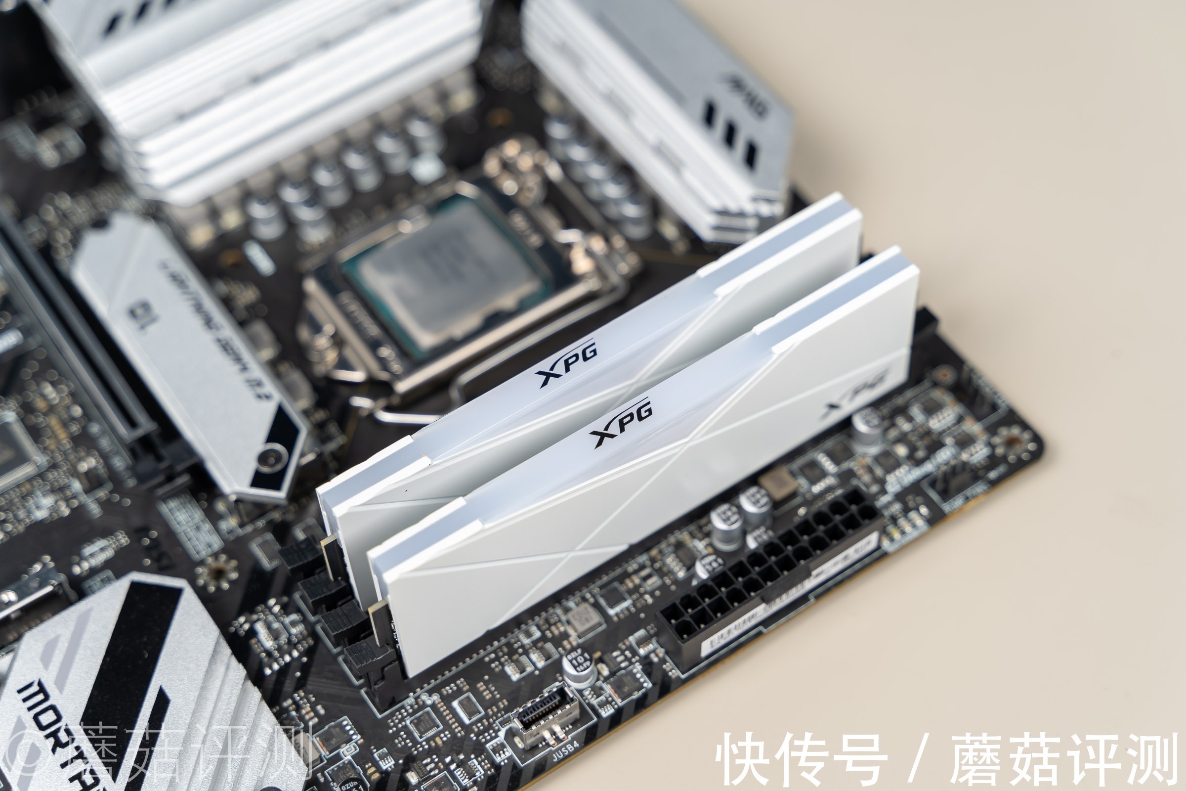 电源|黑白搭配，搭建白色主题机箱、记一次10850K+RTX3070Ti装机