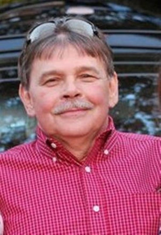 拉文|心脏病突发,却连遭3州43家医院拒收 疫情下ICU一床难求,美国老人跨州求医后死亡