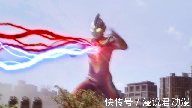 奥特战士|特利迦奥特曼:初代胸肌挡闪电成经典,特利迦效仿,变成失败案例