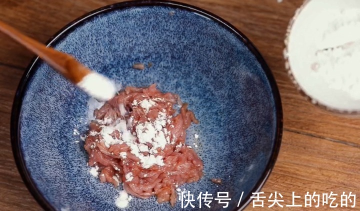 皮蛋瘦肉粥|做皮蛋瘦肉粥，3样一起煮就错了，广州阿姨教4招，香浓黏稠，好喝