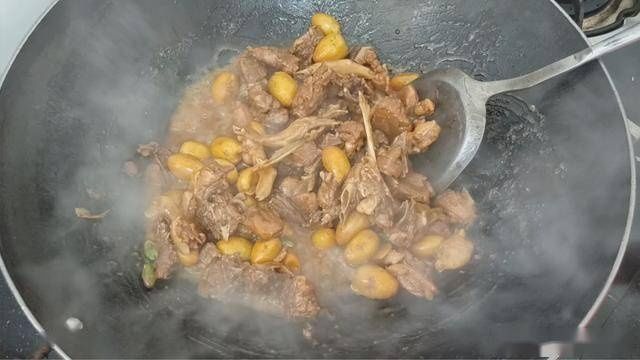 做好|客家人百吃不腻的黄皮鸭做法,关键一步做好,清香开胃没一点腥味