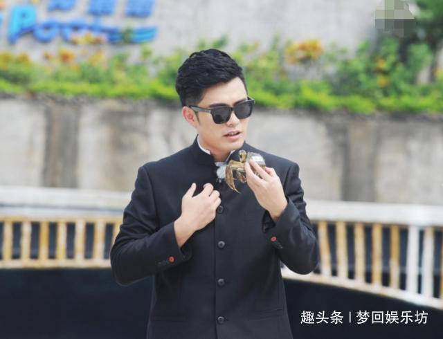 他是跑男最低调的人,和王思聪住一个小区,比杨颖邓超还有钱!