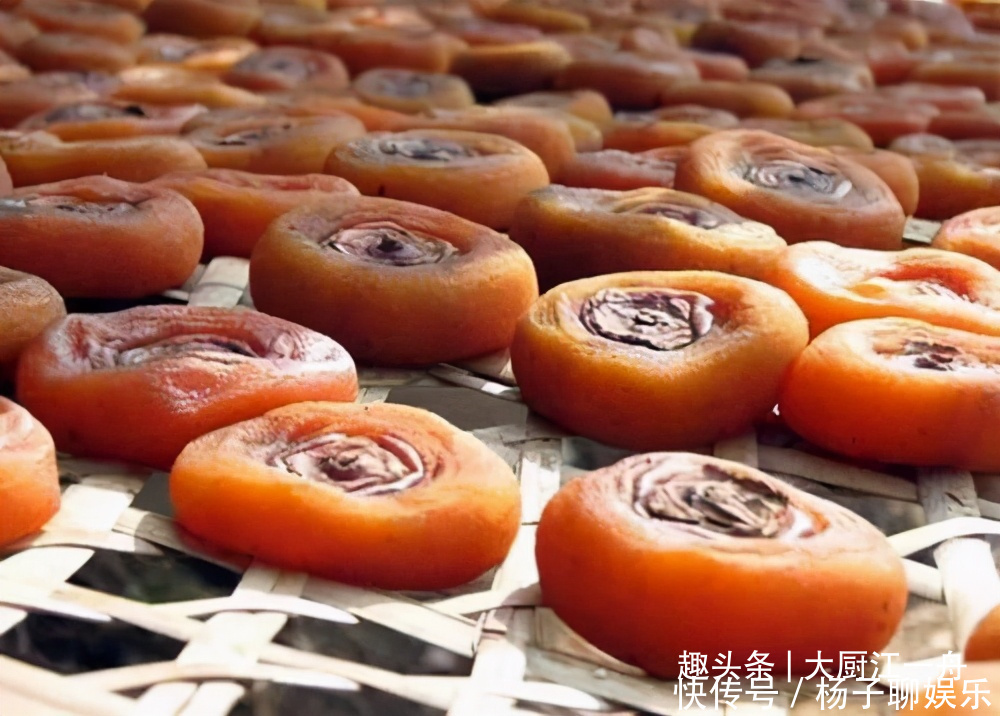 做柿子饼时,直接晒是不对的!教你1招,只需5天就能晒成