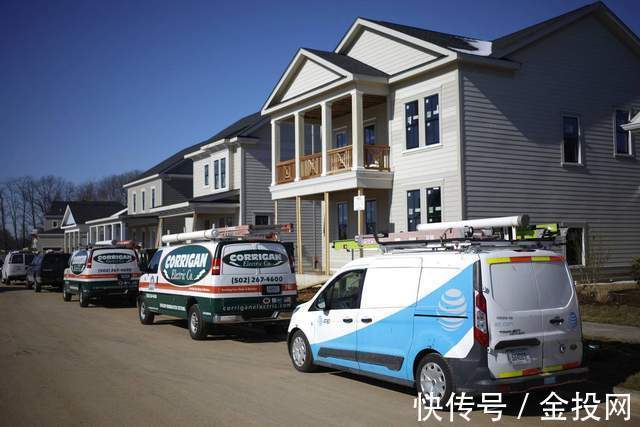 图源|中国人以前“排队”在美国买房,现在美国人“排队”等中国人买房