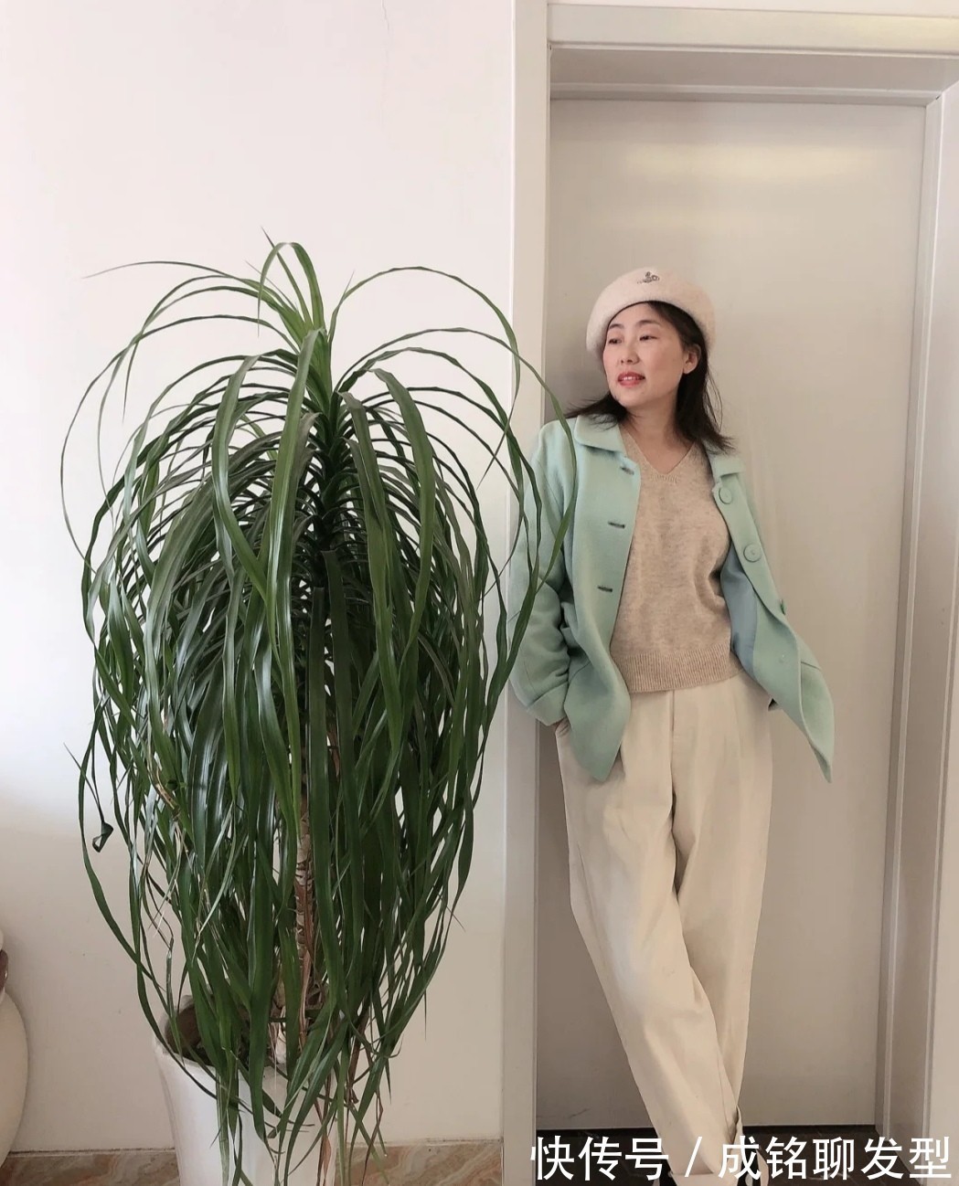 长大衣 这才是50多岁女人最美的入冬打扮!简单自然高雅,优雅更精致