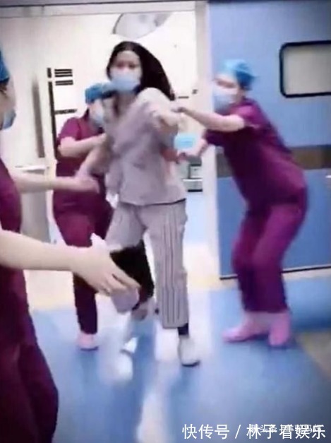 暴打|“最刚产妇”火了，刚下产床便冲出产房暴打丈夫，得知原因太心疼