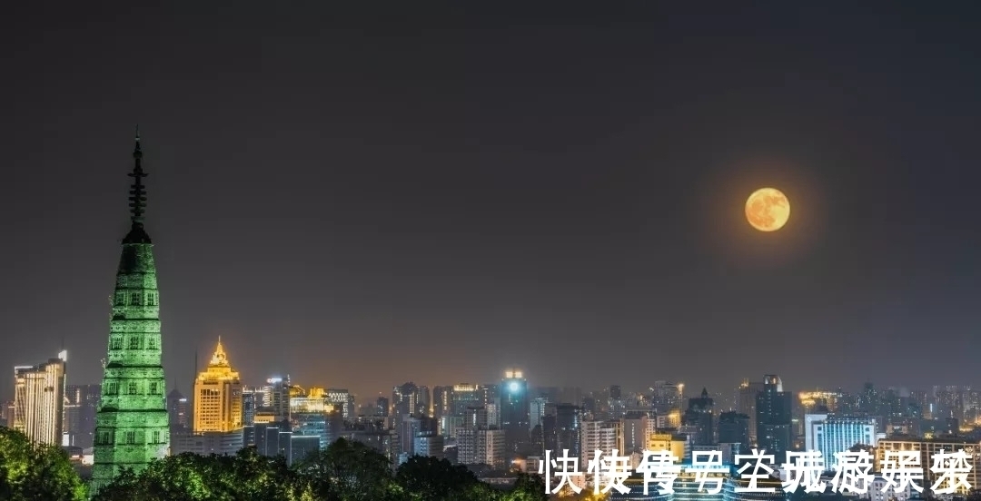 月辉@两首很好的秋月诗词,意境优美,韵味悠长,寄慨遥深,值得品读