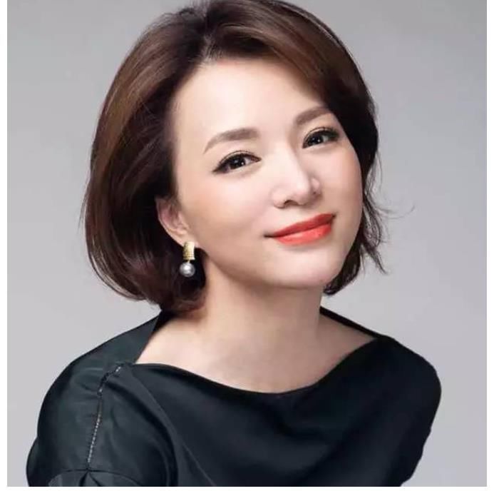 中央电视台春节联欢晚会|董卿为何连续四年缺席春晚，背后真正的原因是什么？