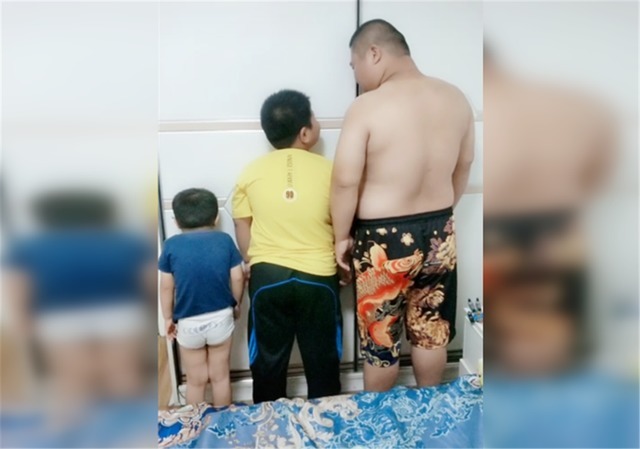 训斥|6岁儿子不听话,被妈妈训斥后求助,没想到爸爸一点都“不给力”