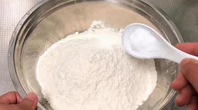 细嫩|做手擀面时,记得再加“这2料”,面条顺滑不粘锅,好吃有嚼劲