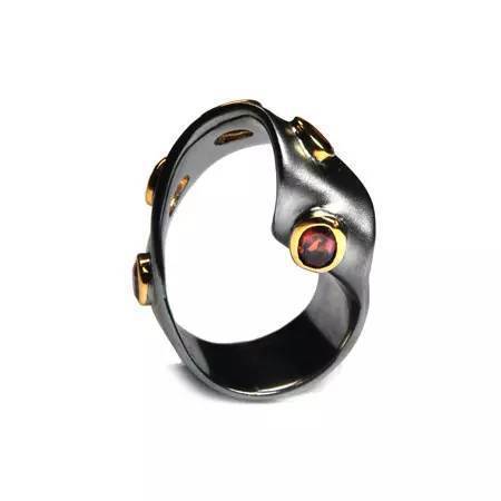 男人珠宝 演绎低调奢华